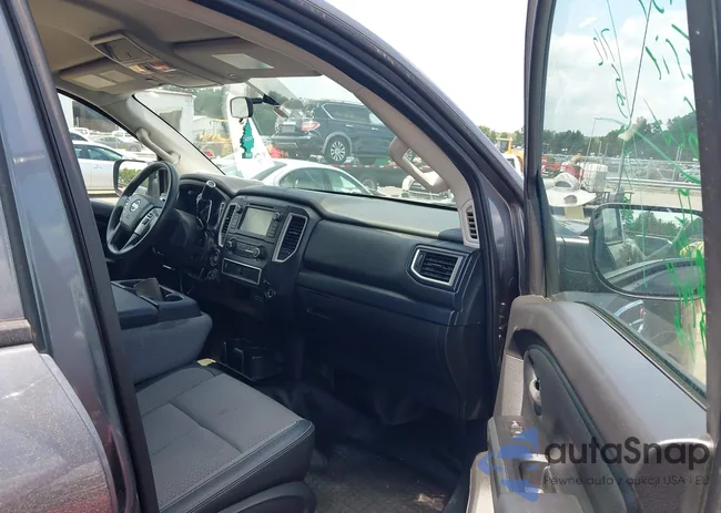 1N6AA1F33KN516123: 42887901