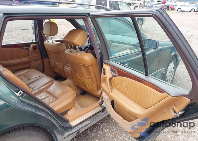 WDBJH82F3WX006774: 42887950