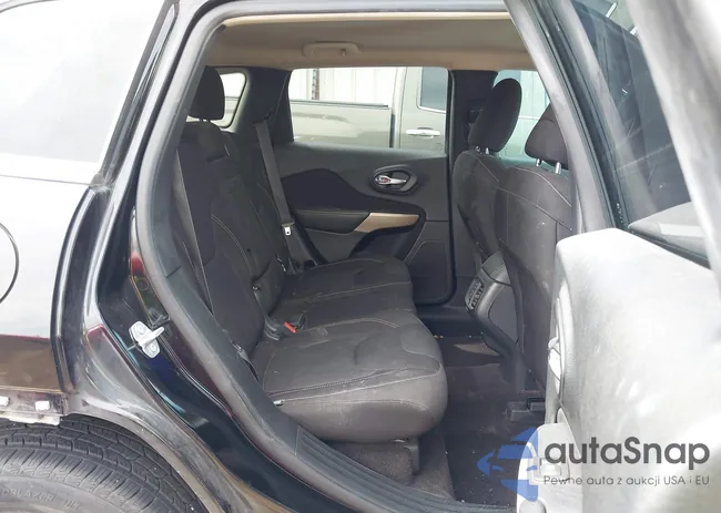 1C4PJLCS6HW604719: 42887359