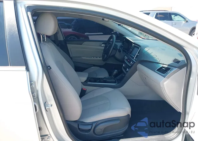 5NPE34AF1JH605799: 42887422