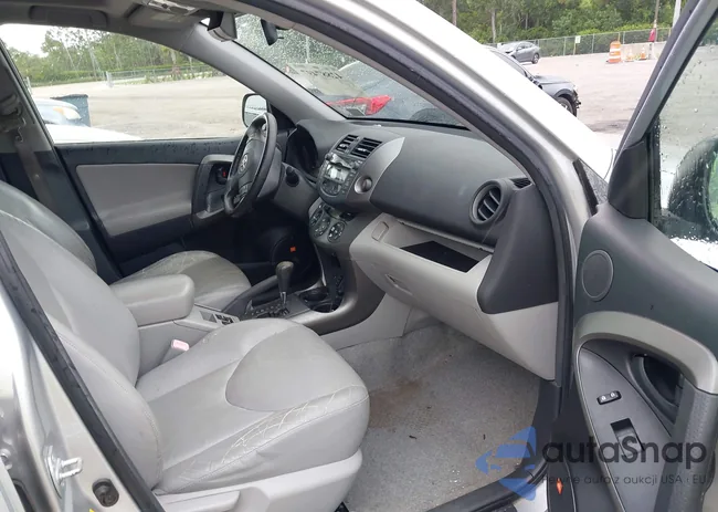 JTMYF4DV5AD025369: 42887497