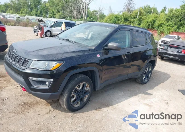 3C4NJDDB0JT129673: 42887666