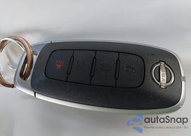 JN1BF0BAXRM430074: 42887687