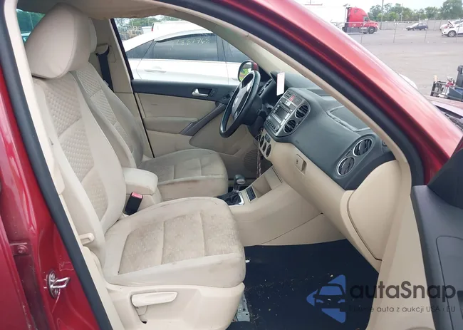 WVGAV75N89W524358: 42887689