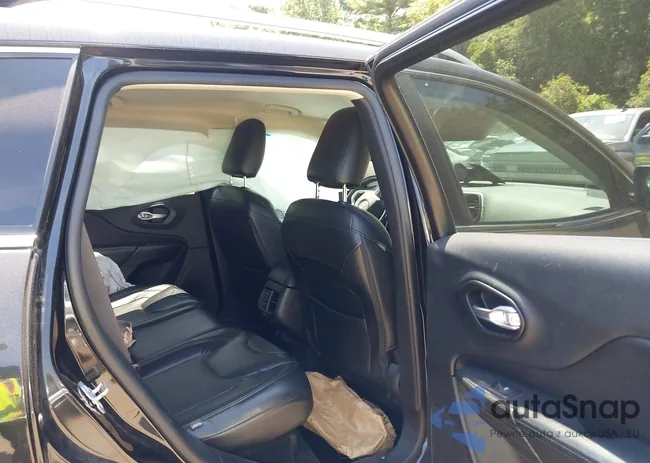 1C4PJMCS7EW247973: 42888773