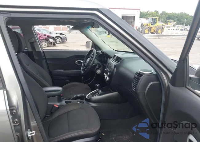 KNDJN2A2XG7407147: 42889084