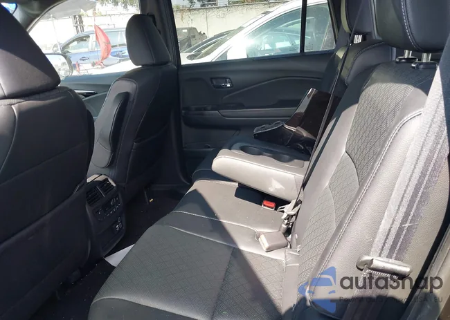 5FNYF7H97KB005438: 42889230