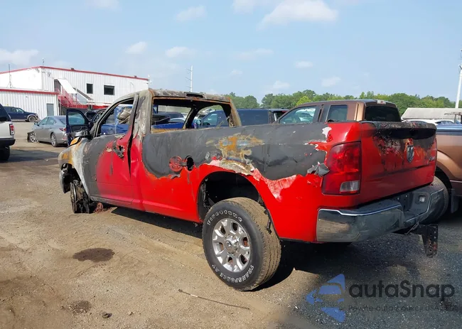 3C6LD5AT8CG197949: 42889247