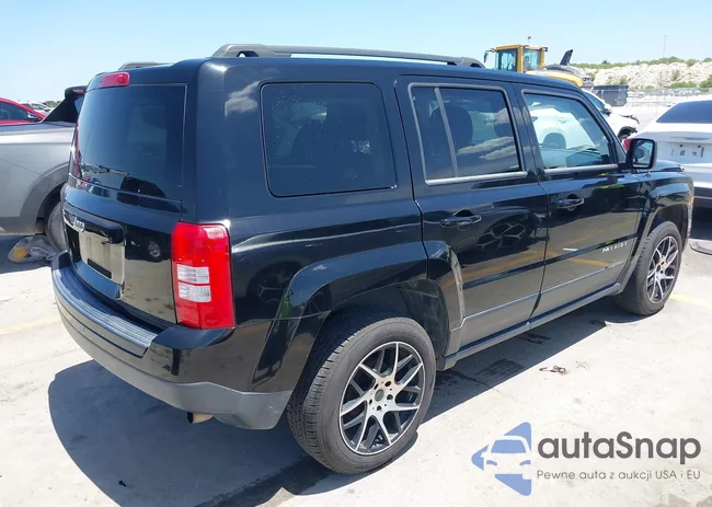 1C4NJPBA1ED801389: 42889310