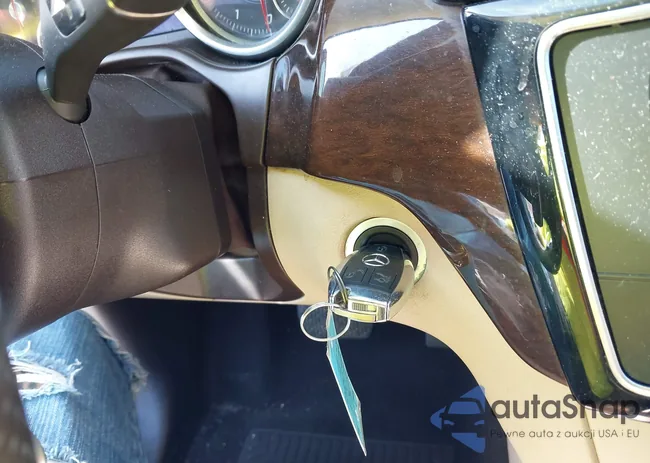 4JGDF6EE1JB006754: 42888349