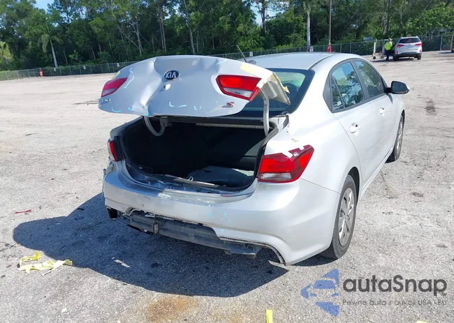 3KPA24AD8LE276882: 42888462