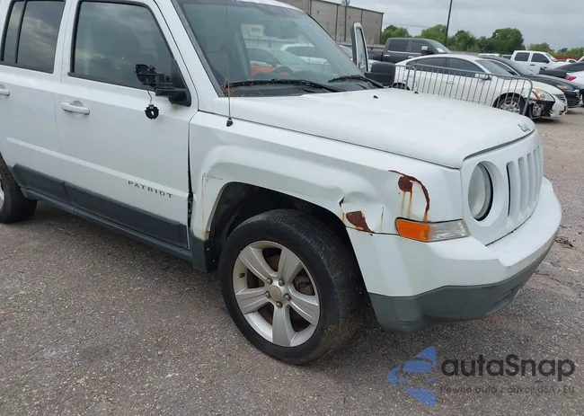 1C4NJRFB5GD613878: 42888514