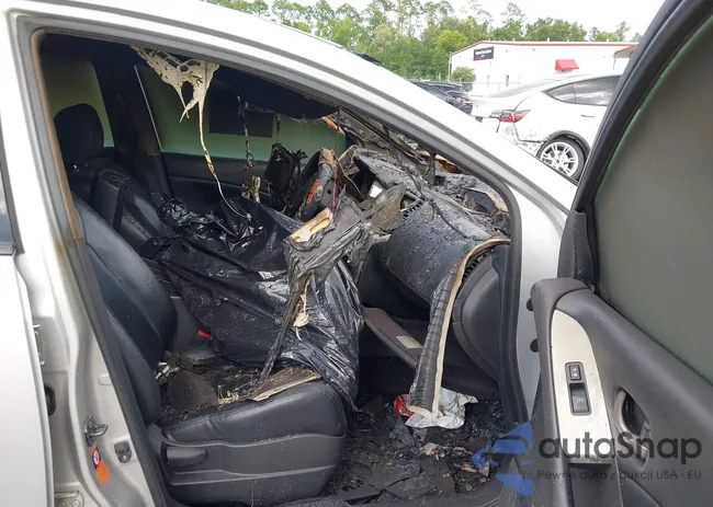 JN8AZ18U69W016452: 42888676