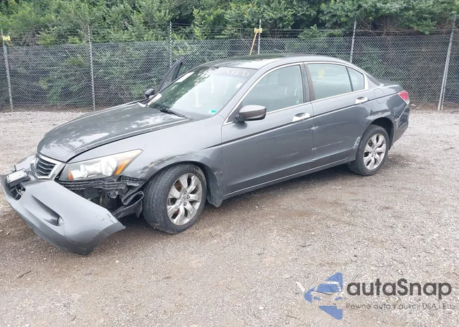 1HGCP3F80AA016445: 42888680