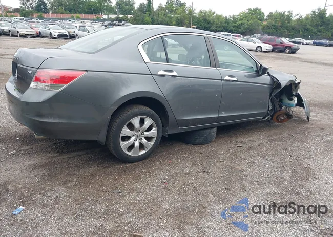 1HGCP3F80AA016445: 42888680