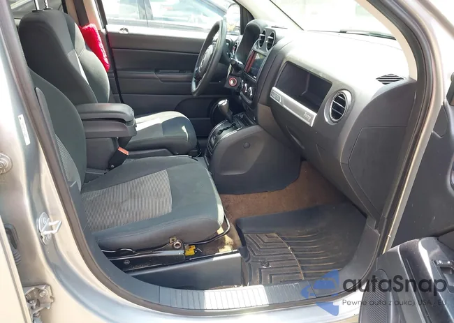 1C4NJDBB7FD114569: 42889331