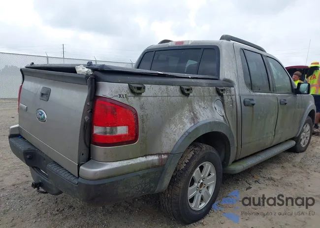 1FMEU31E48UA81459: 42889340