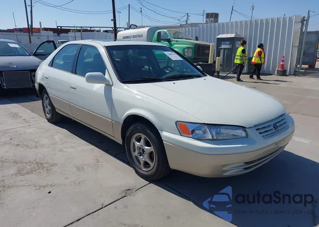 JT2BG22K5X0356056: 42889359