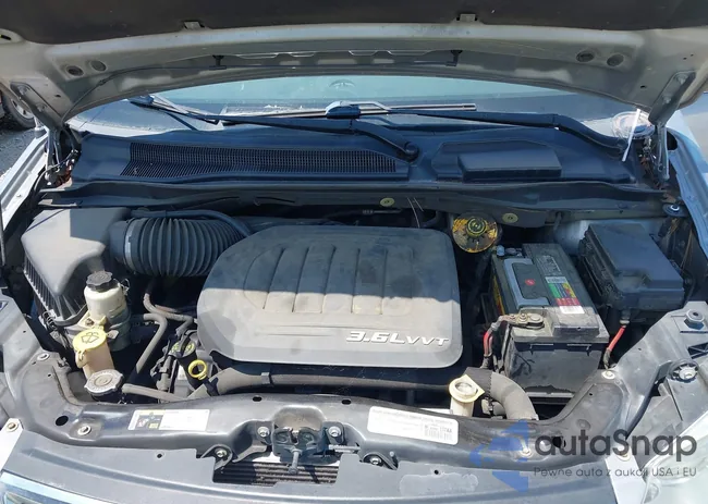 2C4RC1CGXFR583740: 42890731