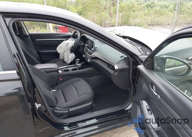 1N4BL4DV1PN365657: 42890743