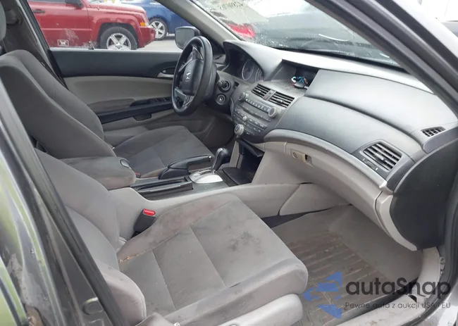 1HGCP2F49BA097664: 42890765