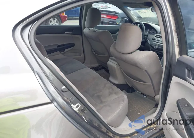 1HGCP2F49BA097664: 42890765