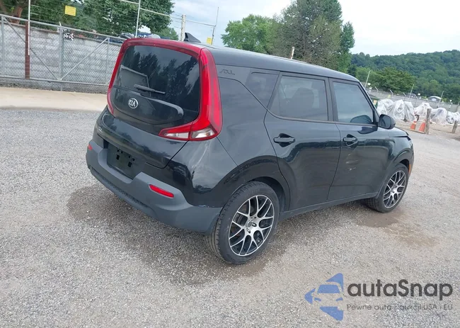 KNDJ23AU6M7742224: 42891035