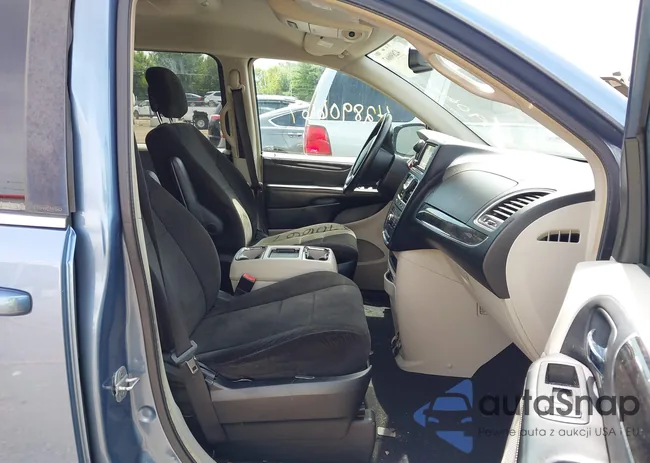 2C4RC1BG0CR209215: 42890667