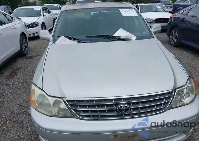 4T1BF28BX3U301635: 42891792