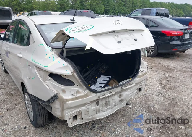 KMHCT4AE7GU002901: 42891887