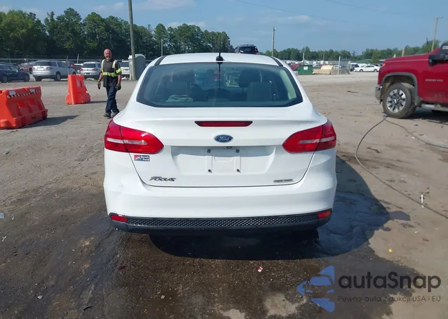 1FADP3E2XGL242513: 42892153