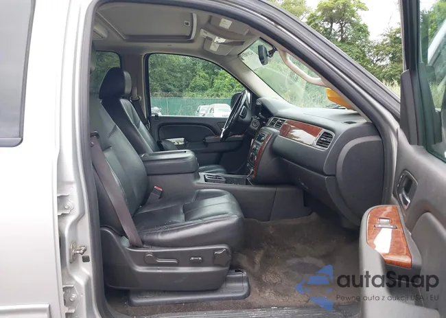 1GNSKJE70ER215516: 42892191