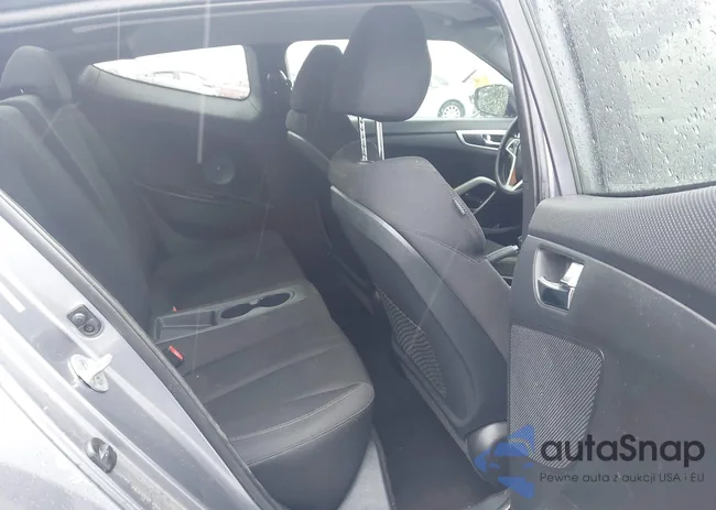 KMHTC6AD6HU306130: 42891371