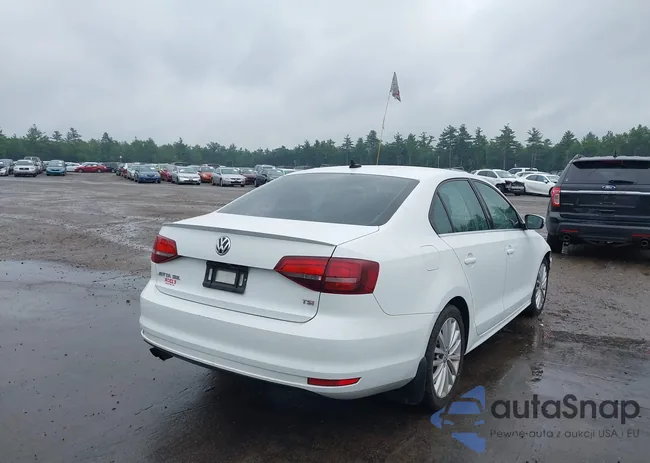 3VWL17AJ8GM395429: 42891663