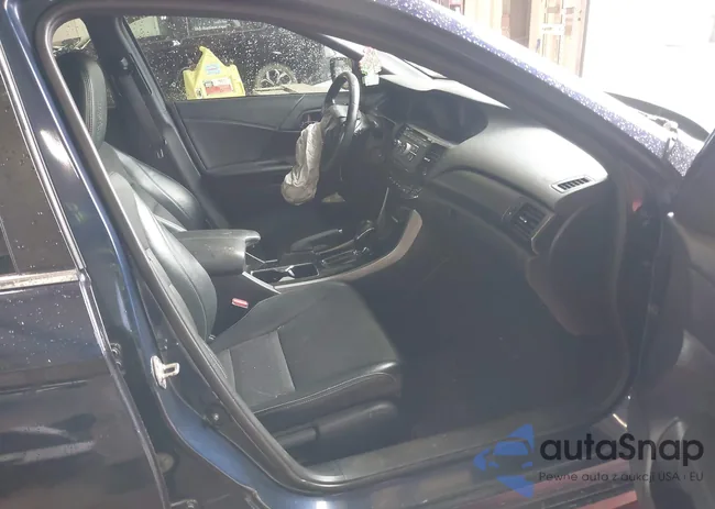 1HGCR2F50HA267471: 42891698