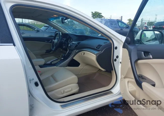 JH4CU26609C030909: 42892750