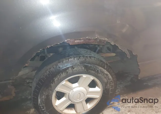 1FTRX14W24KB70197: 42892934