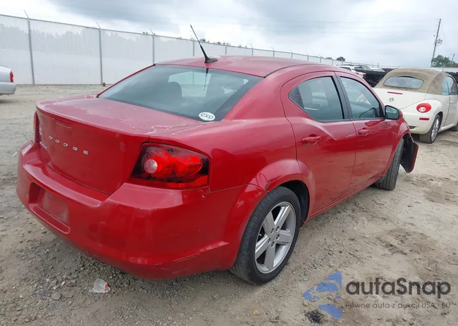 1B3BD1FB9BN561008: 42892938