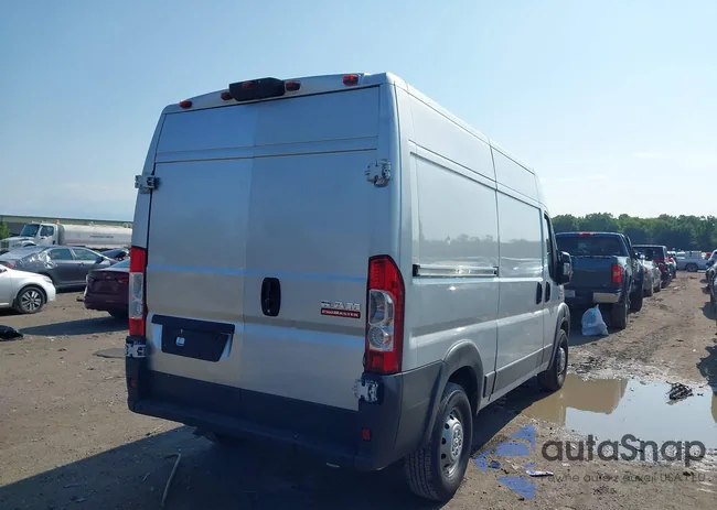 3C6TRVCG8JE152052: 42892439