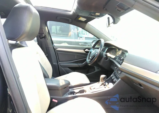 3VWC57BUXKM181046: 42892578