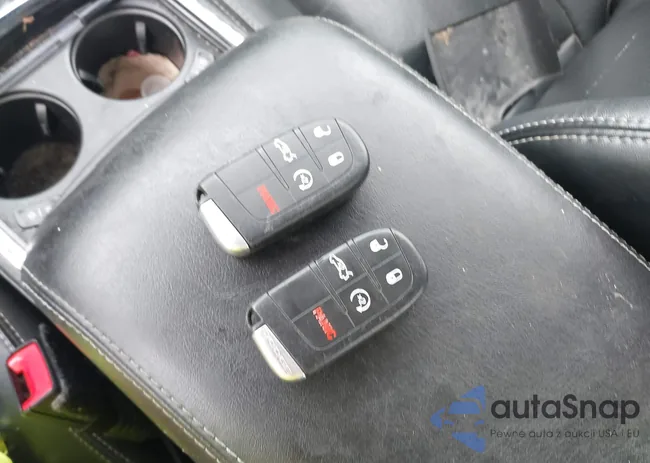 2C3CDXCT9DH690210: 42892702