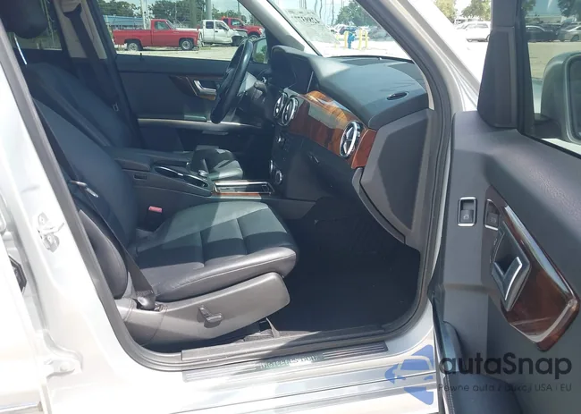 WDCGG8JB9DF996663: 42893772