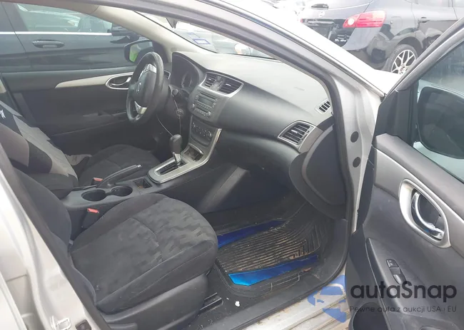 3N1AB7APXDL687230: 42893792