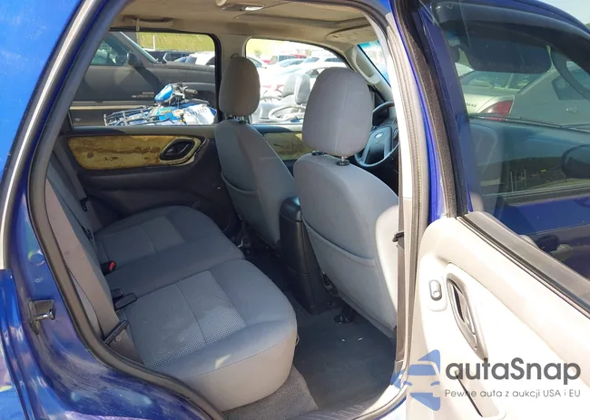 1FMYU93186KA17864: 42893917