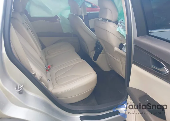 2LMPJ6LR5JBL37191: 42893930