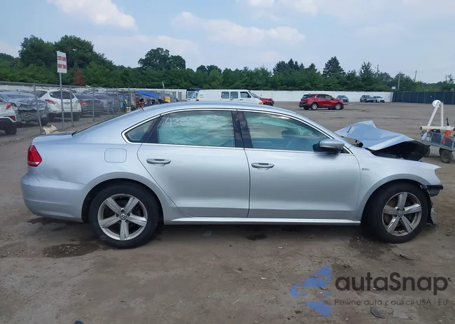 1VWAT7A35FC117073: 42895055