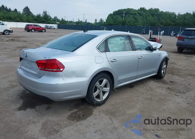 1VWAT7A35FC117073: 42895055