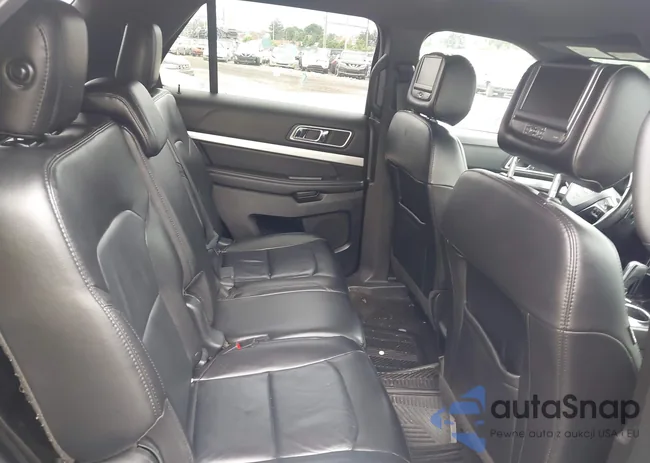 1FM5K8D81HGC17196: 42895285