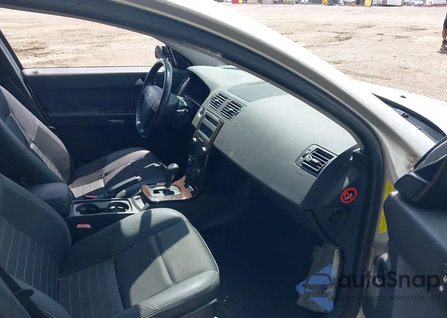 YV1MS382872264305: 42895792