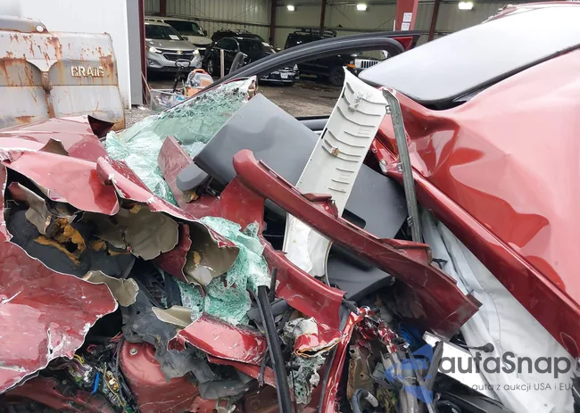 3FA6P0LU2ER172516: 42895835